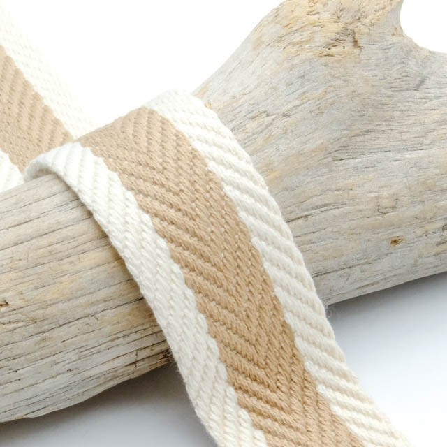 Two-Tone Chevron Webbing, 30 mm, Ecru Linen - Maison Klem